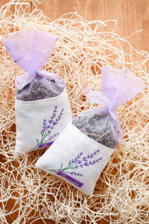 Lavender Essentials - Sachets of Dried Lavender Lavender Essentials - Sachets of Dried Lavender